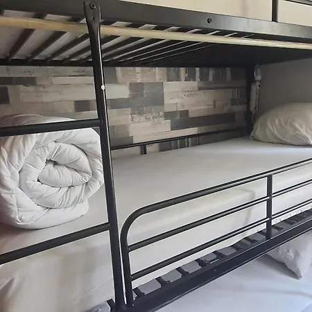 Hostel At Burgasz
